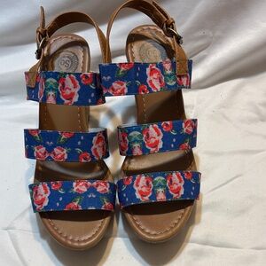 Heritage Vibrant Blue Floral Sandals